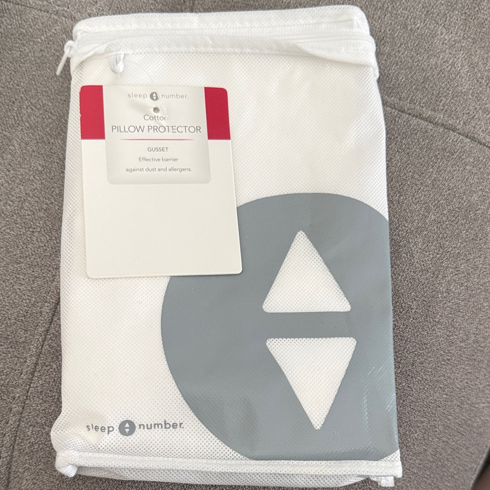 Sleep Number White Pillow Protector